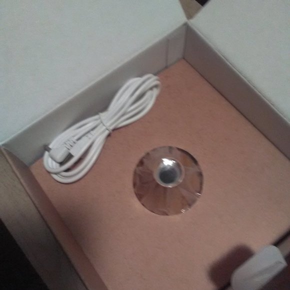 SOLD BNIB BLUZEN The Alpine Wood Essential Oil Diffuser - Picture 9 of 10